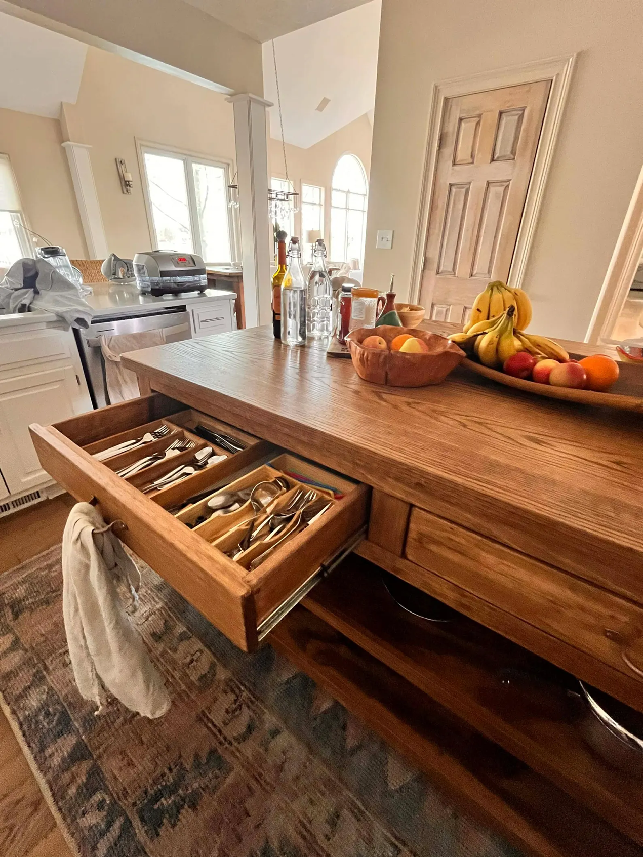 Beautiful Timber Framed Style Kitchen Island w/Stool Storage